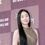 [현장포토] "늘어뜨린 <b>청순미</b>"...원지안, 긴생머리 미녀