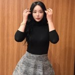 <b>홍진영</b> 맞아? 확 달라진 외모에 팬들 깜짝
