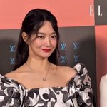 '김우빈의 여자' 신민아, 결혼 발표 이후 수줍게 등장…더 예뻐졌네...