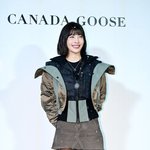 [사진]크러쉬 레드벨벳 조이, '첫 눈 미소'