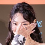 [포토] 신민아, 김우빈과 결혼 앞두고 <b>눈물</b>