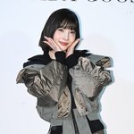 크러쉬 레드벨벳 조이, 첫눈 속 활짝 핀 <b>꽃미모</b> [포토엔HD]