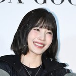 크러쉬 레드벨벳 조이, 첫눈엔 ‘행복한 꽃미소’ [포토엔<b>HD</b>]