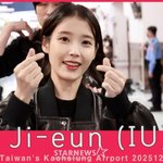 [댓글부탁해] 아이유(<b>IU</b>) '뜨거운 환영에 미소로~'[영상]