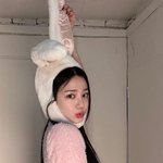 <b>여친들</b> 다 토끼 인형 씌우는 거임?