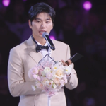 공식석상서 폭로자 저격 "무조건 잡는다" (2025 <b>AAA</b>)