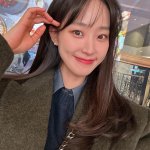 “얼굴이 <b>무척</b> 밝은 이유”…주시은, 겨울 오후→셀프 메이크업 근황