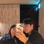 [모두드루와] “점점 닮아가”..김연아고우림, 달달한 ‘밀착’ 거울...