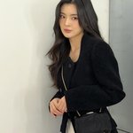 Vivier에 물든 순간”…이선빈, 고요한 겨울 시선→<b>모던</b> 우아함...