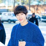 [단독] <b>송중기</b>, 2달만 초고속 차기작 결정..'러브클라우드' 로코...