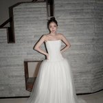  미모 돋보이는웨딩 화보 추가 공개…"더 큰 사랑으로 <b>보답</b>"