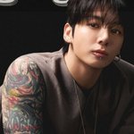 <b>정국이</b> 문신 더 늘었는데 싫으면 추천 좋으면 반대