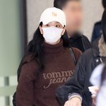 [드루와] [현장포토] "가려도 아름다워"…지수, 넘사벽 <b>미모</b>