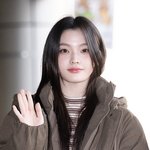 [드루와] [현장포토] "미모가 <b>반짝</b>"…이로하, 심쿵 아이컨택