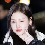 [드루와] [현장포토] "오늘은 <b>윙크</b>공주"…이현, 애교 플러팅