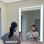 [드루와] 56세 엄정화 동안 <b>미모</b> 과시…거울 셀카 찰칵