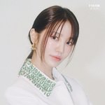 윤은혜 새 프로필 사진 공개…눈부신 <b>미모</b>