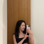 이용대와 열애설 그 후…윤채경, 그림 같은 수영복 자태