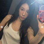 소시 태연, 너무 앙상한 팔..얼굴 <b>소멸</b> 직전 뼈말라