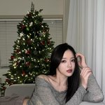 “Christmas is coming”…<b>강나언</b>, 겨울밤 설렘→트리 앞...