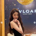 장원영, 살아있는 인형이 따로 없네…명품 미모에 각선미까지 [N샷]