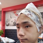 나 빨간색으로 <b>염색</b>중임