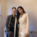  故김지미와 어깨동무하며 밝은 미소…"하늘에서 부디 <b>평안</b>하세요"