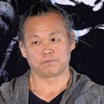 [모두드루와] 故김기덕 감독, 먼 <b>타국</b>에서 코로나로 사망…벌써 5년...