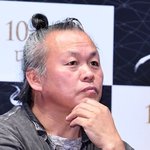 성폭력 의혹→타국서 코로나 합병증 '<b>쓸쓸</b>한 사망'...오늘 5주기