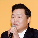 싸이, 소속사·차량 압수수색…"조사 당국에 적극 <b>협조</b>"
