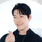 ‘신민아’ 김우빈 ‘결혼 일주일 남은 <b>신난</b> 새신랑’ [MK포토]
