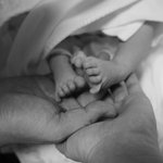 ‘득녀’ 신화 <b>이민우</b>, 딸 작은 발에 감격 “처음 만난 우리의 작은...