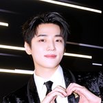 [현장포토] "<b>상하</b>이, 홀렸다"...재찬, 하트 시그널