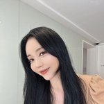 홍진영, 성형 의혹 생길만도…누드톤 <b>착시</b> 의상까지 "금요일 밤"