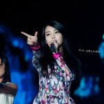 [어케생각해] 아이유 <b>이때</b> 너무 예쁨 ㅎㅎ