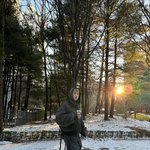 천천히 걸었다”…조이 크러쉬, 겨울 노을 <b>아래</b>→고요한 산책 감성