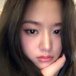 아이브 안유진, 비행기에서도 <b>풀</b><b>메이크업</b> ‘화려한 미모’