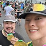 '33kg 감량' 강재준, 호놀룰루 마라톤 <b>완주</b>…장기용과 인증샷