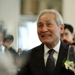 안성기, 건강 악화..박중훈 "<b>전화</b>도 힘들 정도로 안 좋아"