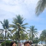 12살 연하 원진서와 안 떨어지네…비 그친 <b>발리</b> 신혼여행에 감격