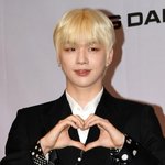 '워너원 출신' 강다니엘, 마침내 벅찬 소식 알렸다…"사랑 덕분에...