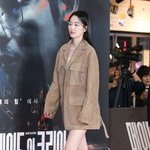 [ET포토] 원지안, '스웨드 재킷만~<b>하의</b>실종'