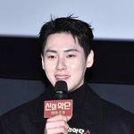 한정완, 뺀질이 천재 기타리스트 [포토엔<b>HD</b>]