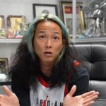 “귀 맞아 고막 <b>손상</b>” ‘교수직 사임’ 팝핀현준, 폭행 폭로 줄지어...