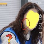 <b>송지효</b> 여기 얼굴에 뭐야?