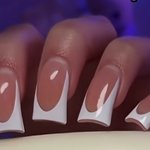 갠적으로 이쁜지 모르겠는 손톱<b>모양</b> 1위