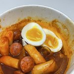 나만 핸드크림 <b>손등</b>만 바르냐