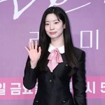 배우로 안방 데뷔 "트와이스 멤버들도 본방 챙겨보겠다고 <b>응원</b>"