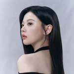 “시선이 멈춘 순간”…한수아, 겨울 밤공기→<b>묵직</b>한 시선 압도