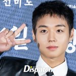 [댓글부탁해] [현장포토] "비주얼 사는 남자"…박지훈, <b>사슴</b> 눈망울